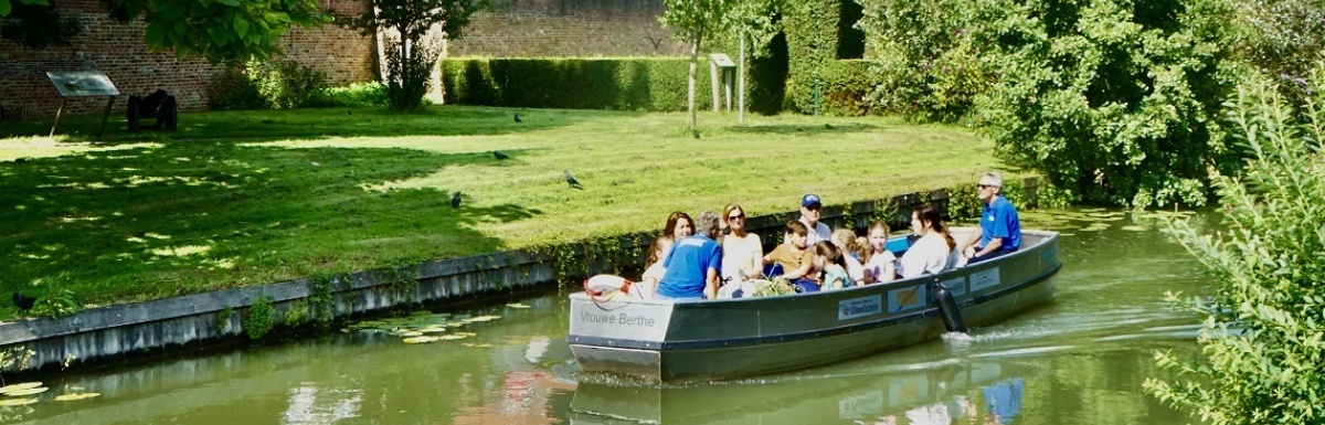 rondvaart-langs-de-stadsmuur-ijsselstein-lr-bernard-brosi-.jpg